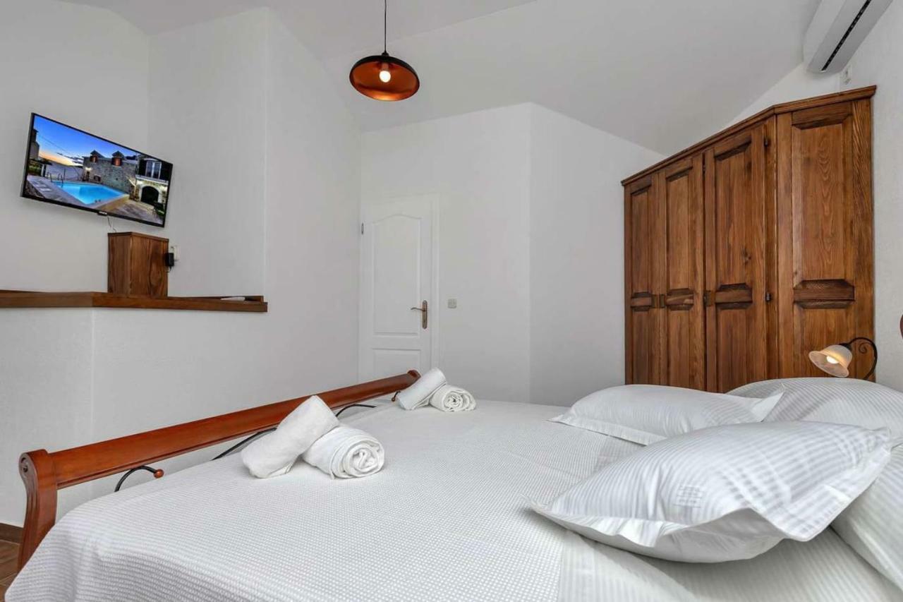Luxury Villa Topolina 바스카보다 외부 사진
